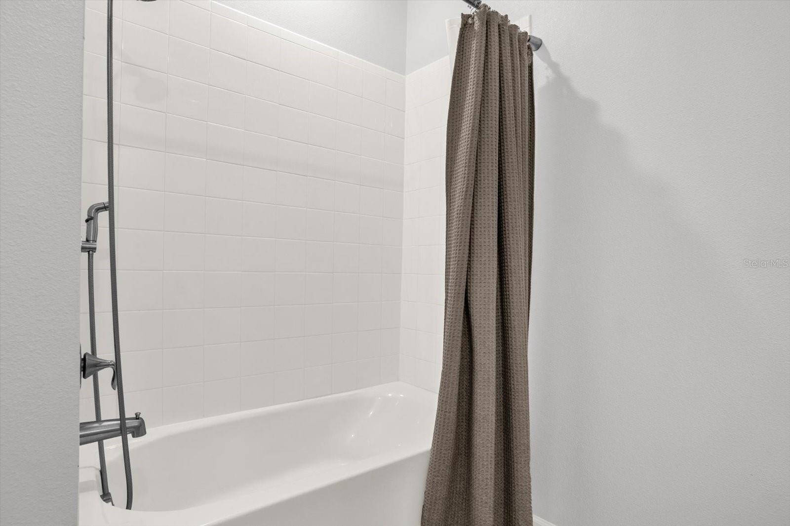 TRINITY LAKES PH 1 - Residential