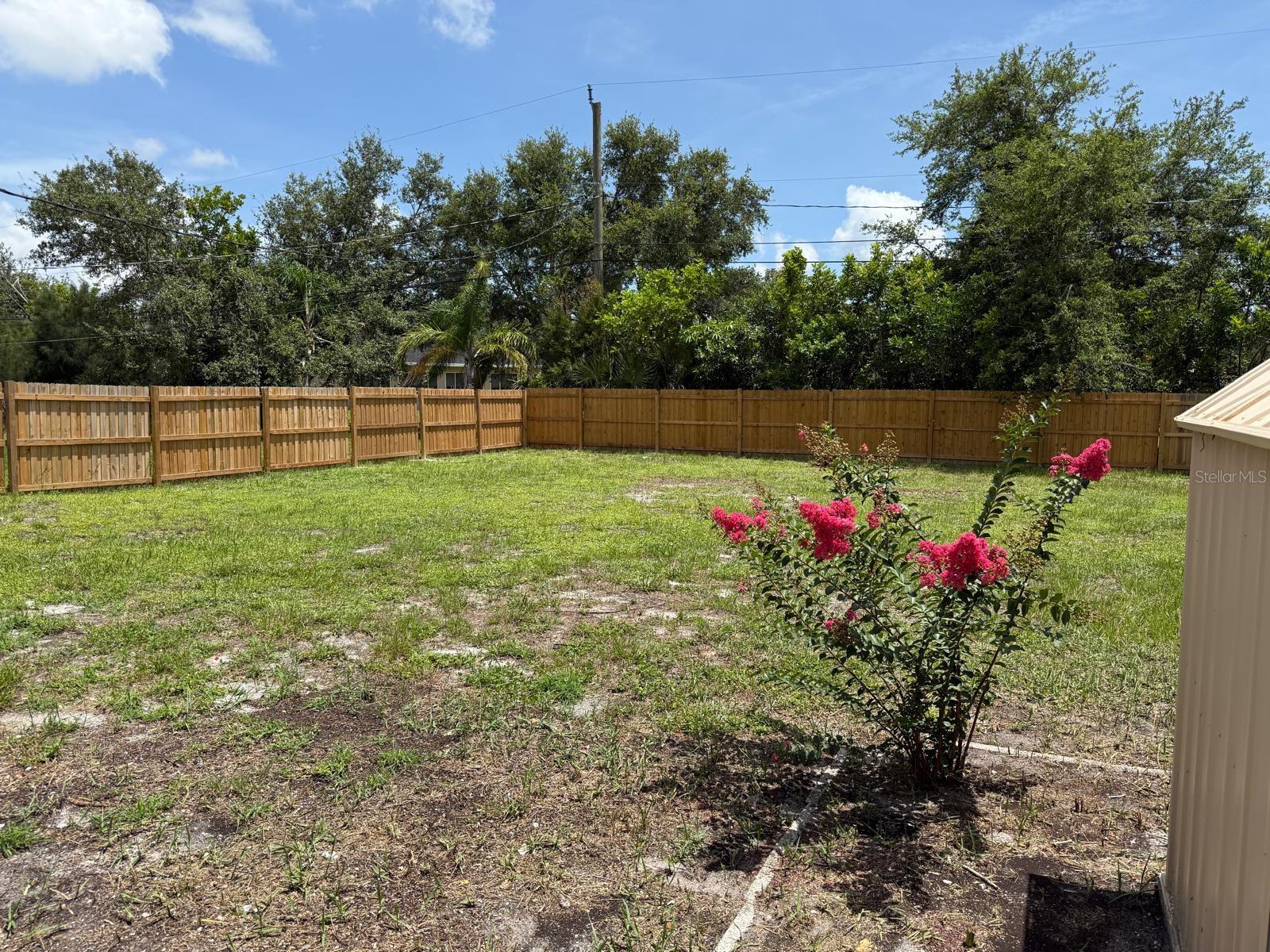 GLADIOLA PARK - Residential