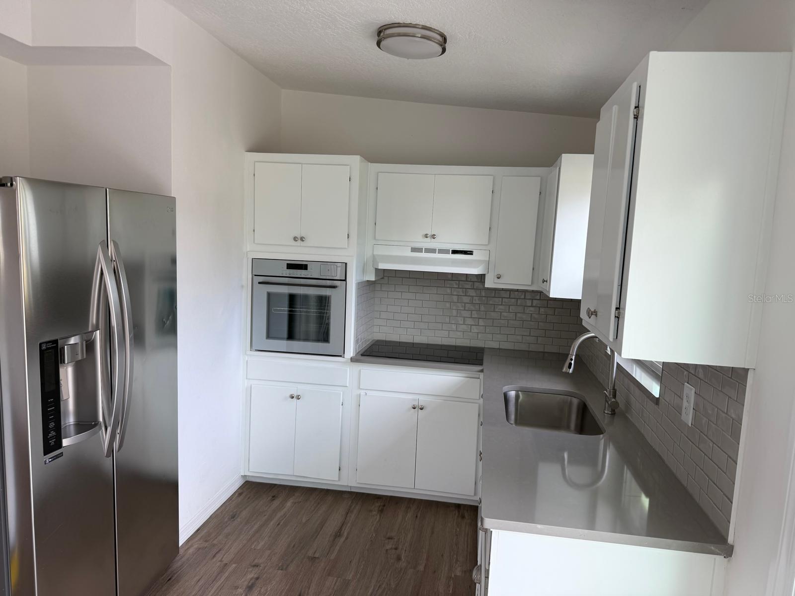 GLADIOLA PARK - Residential