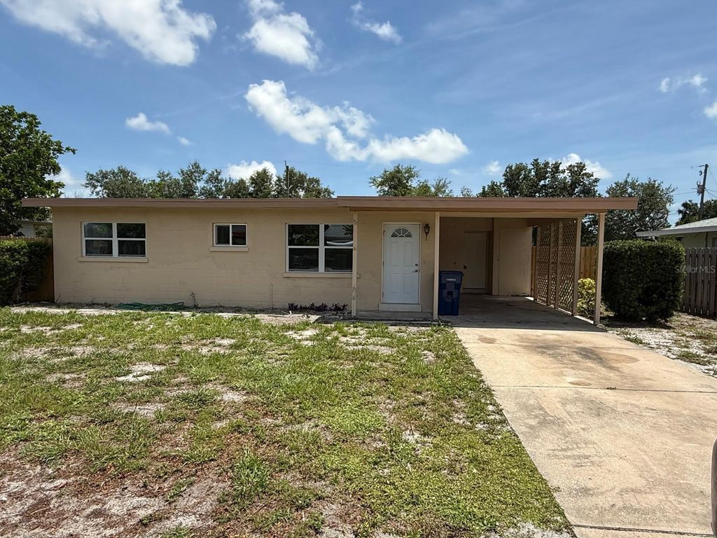 Photo of 3307 36th Avenue W, Bradenton, FL 34205 (MLS # A4658473)