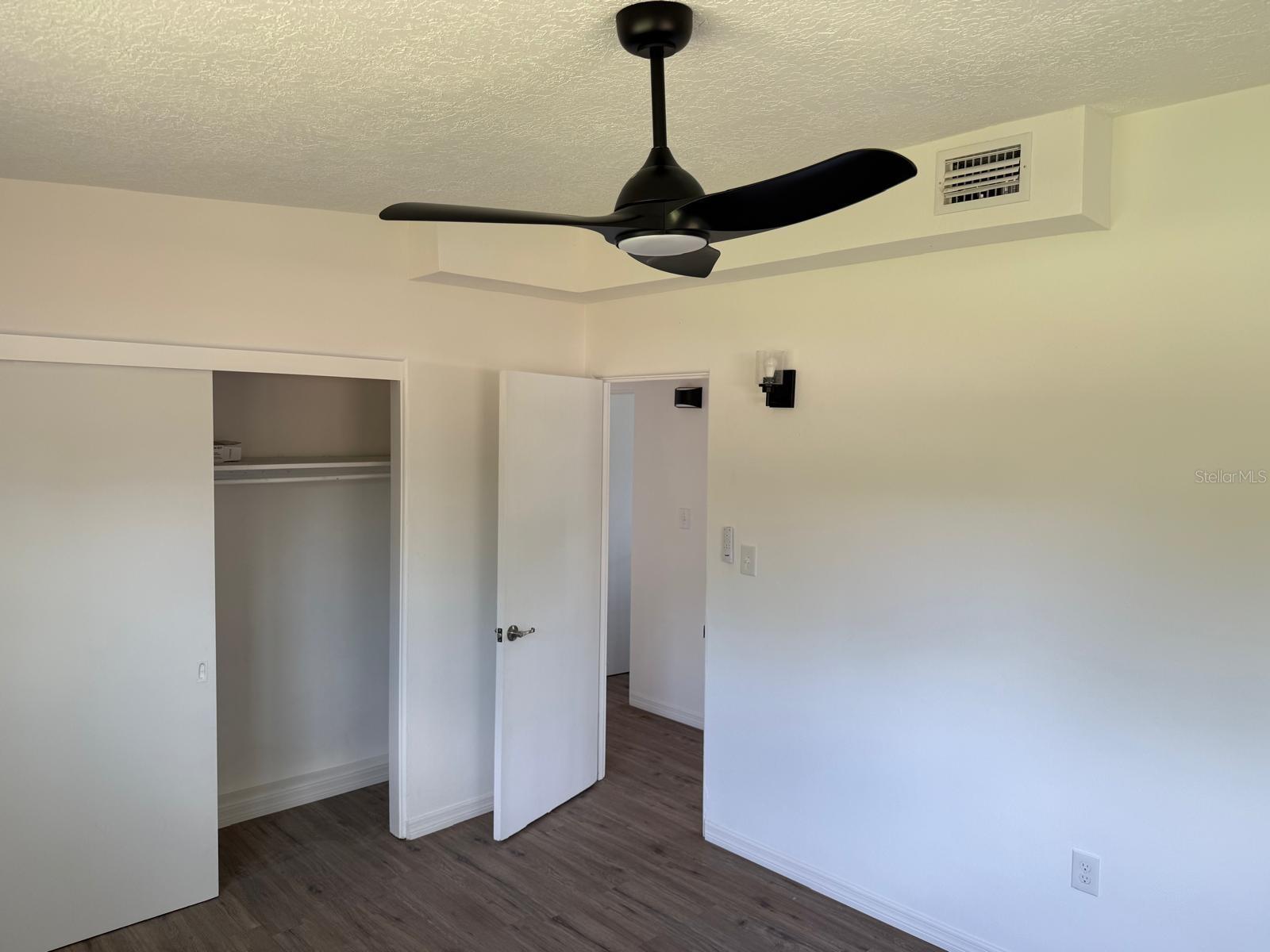 GLADIOLA PARK - Residential