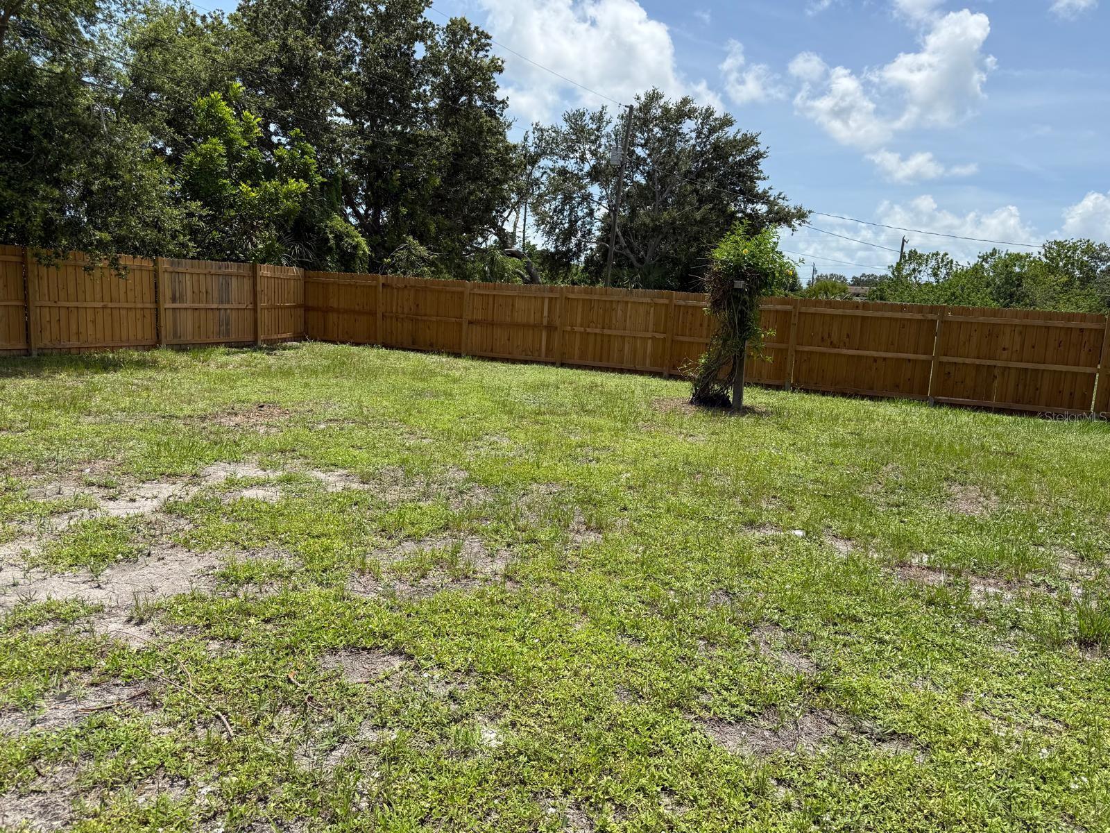 GLADIOLA PARK - Residential