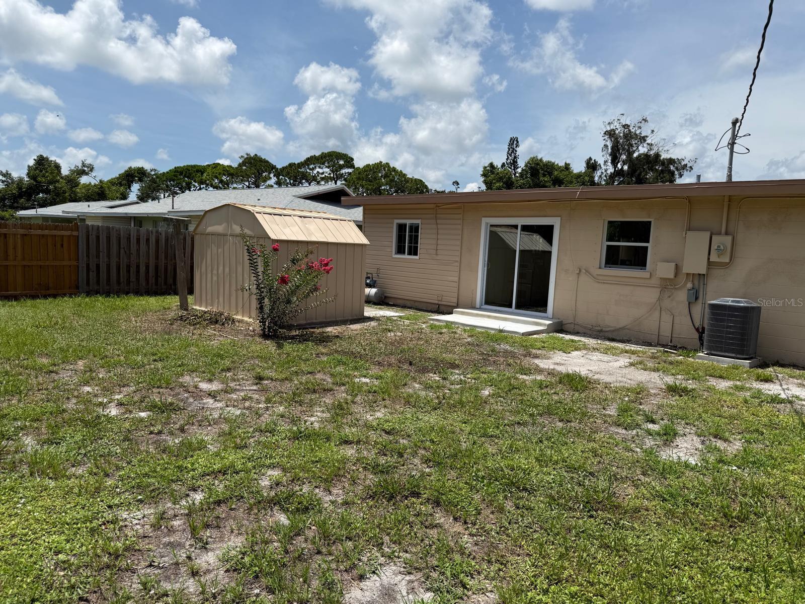 GLADIOLA PARK - Residential