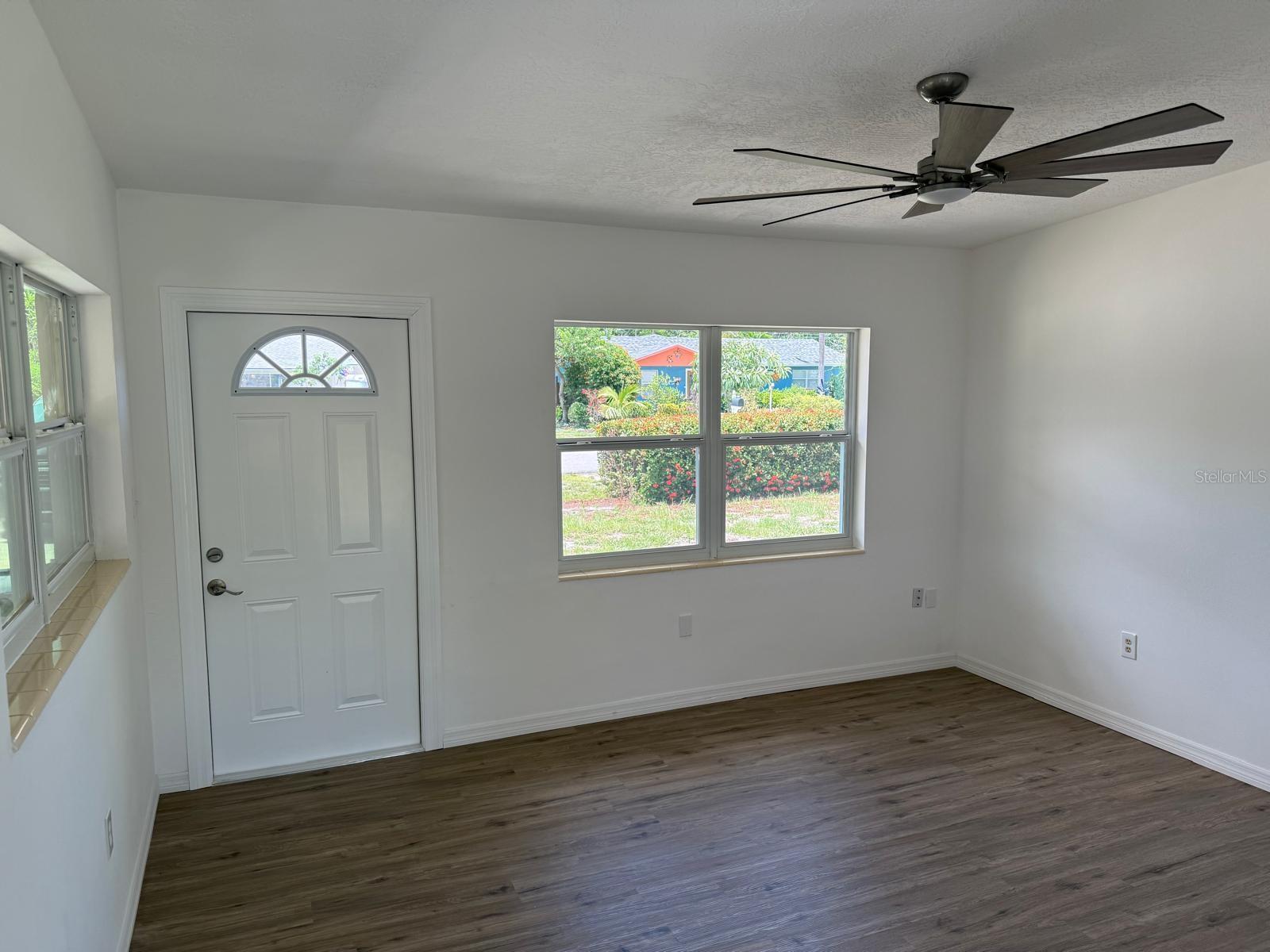 GLADIOLA PARK - Residential