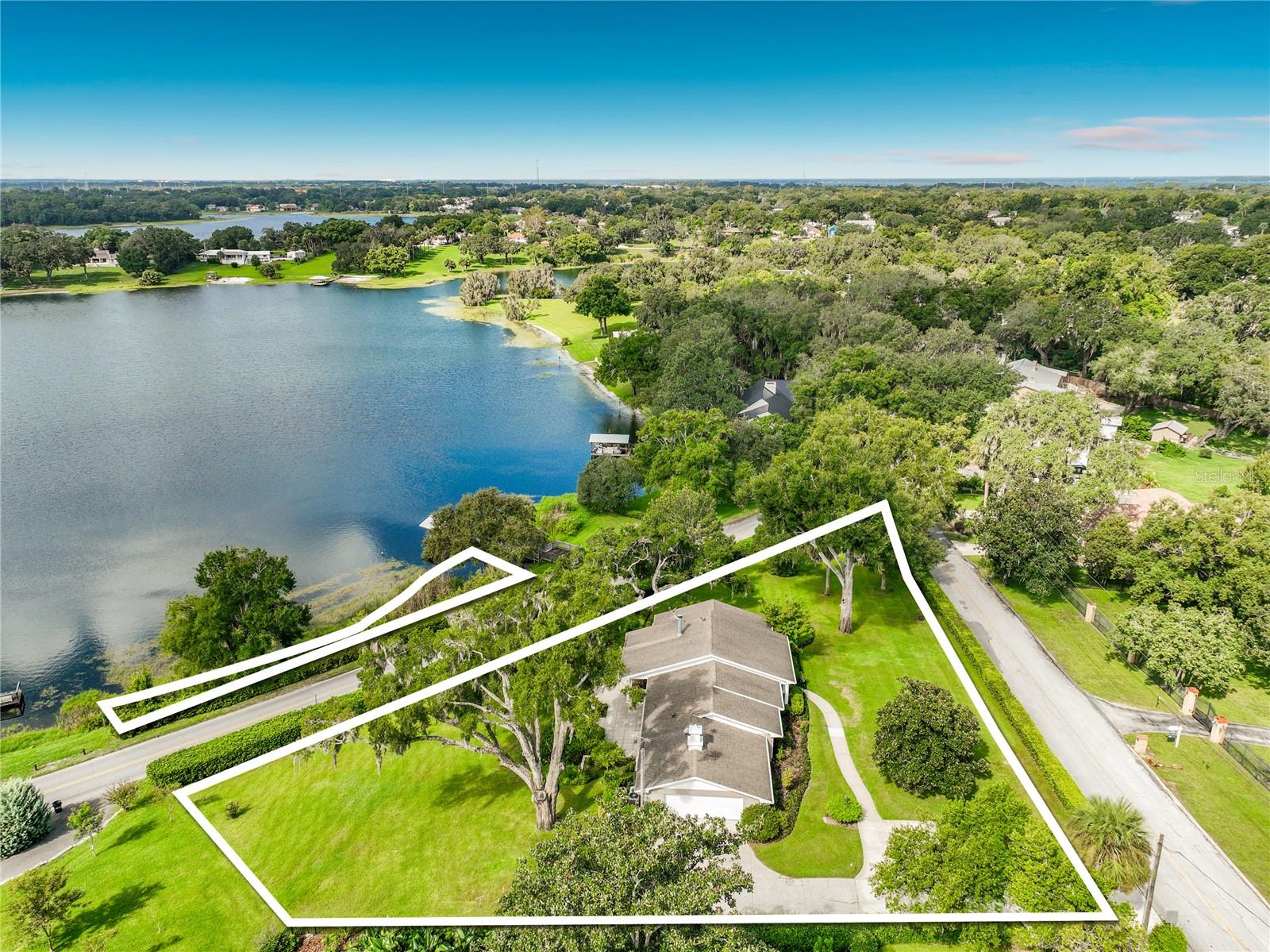 1800 COUNTRY CLUB DRIVE