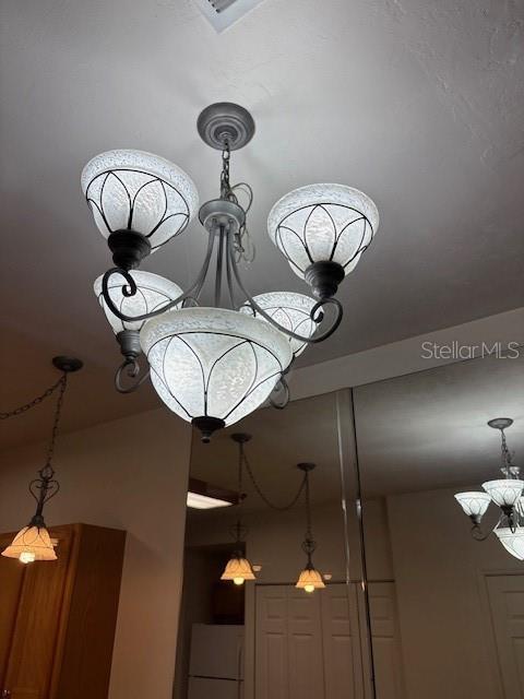 VICTORIA STATION - Residential