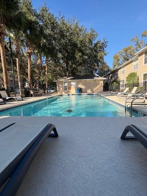 VICTORIA STATION - Residential