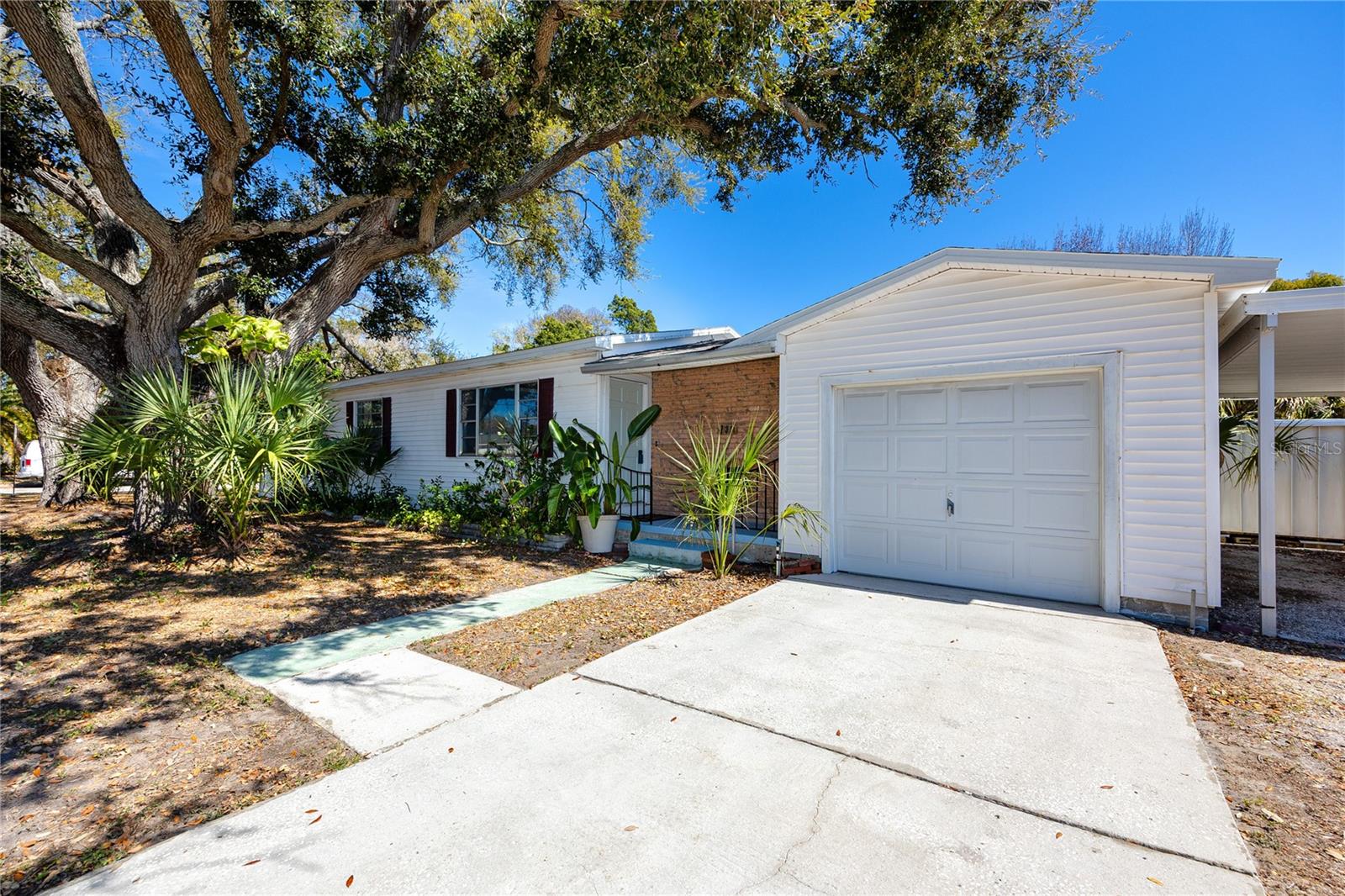 BOARDMAN & GOETZ OF DAVISTA - Residential