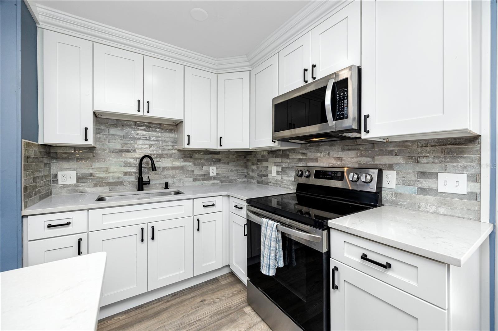 BOARDMAN & GOETZ OF DAVISTA - Residential