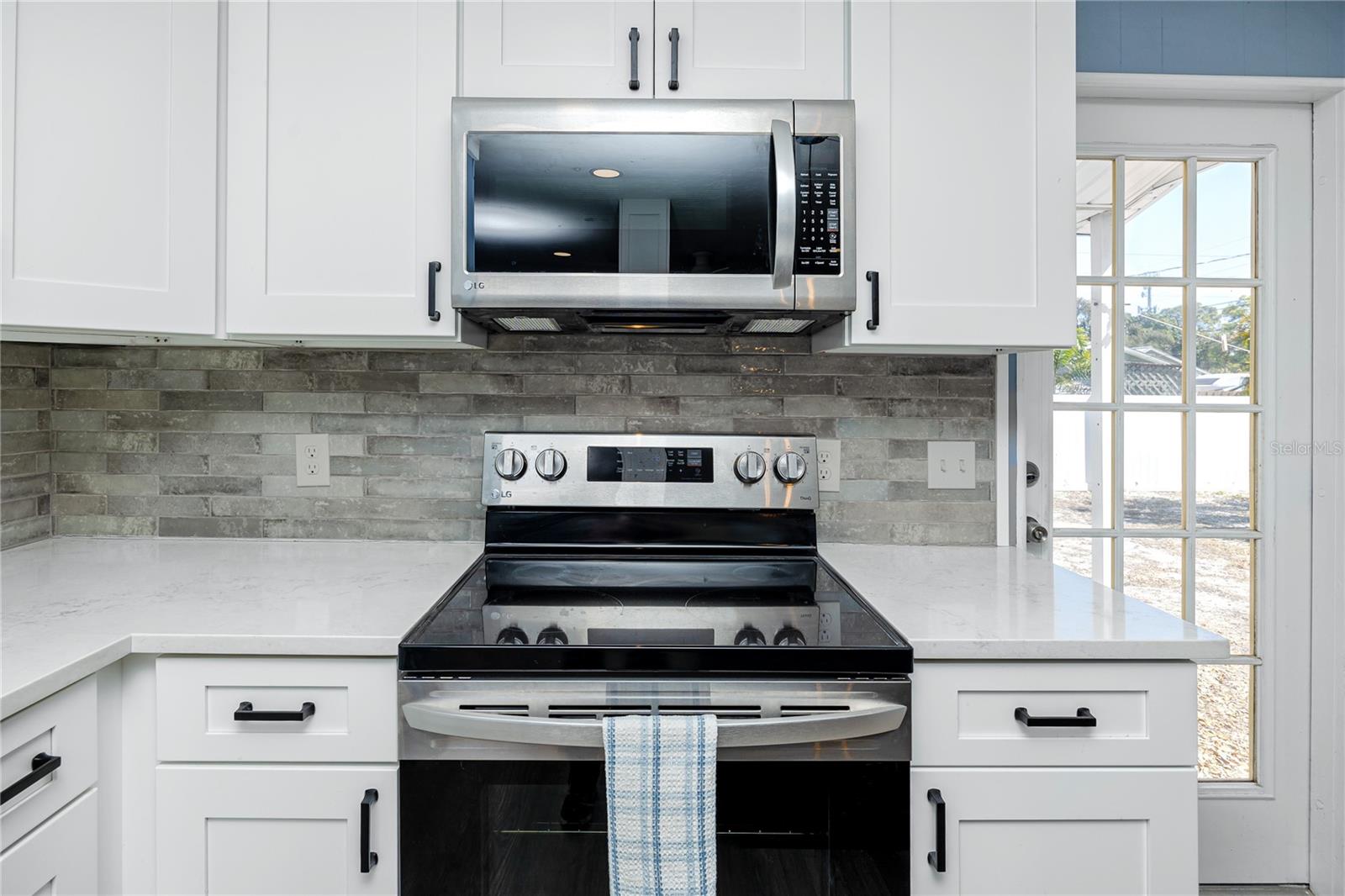 BOARDMAN & GOETZ OF DAVISTA - Residential