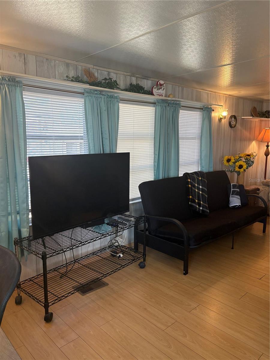 OUTDOOR RESORTS AMERICA - Residential