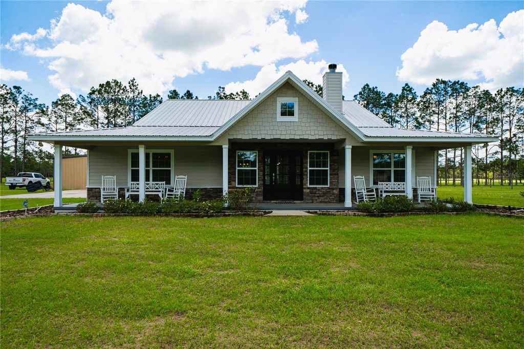 Photo of 4639 SW Wilson Springs Road, Fort White, FL 32038 (MLS # W7884699)