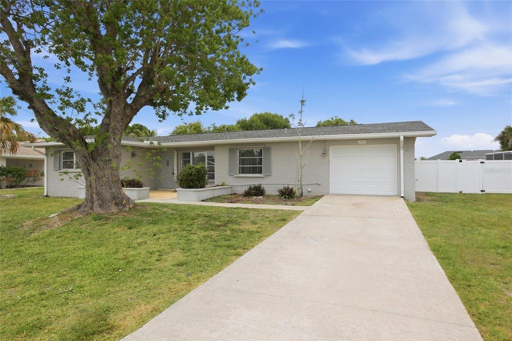 Photo of 22406 New York Avenue, Port Charlotte, FL 33952 (MLS # A4691146)