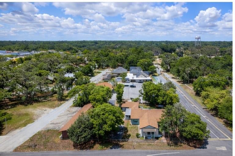TOWN BELLEVIEW - Commercial Sale