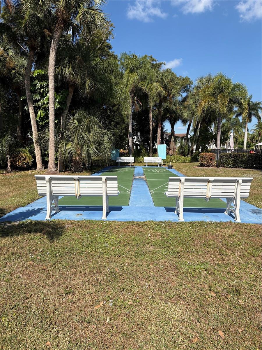 FOXMOOR CONDO - Residential