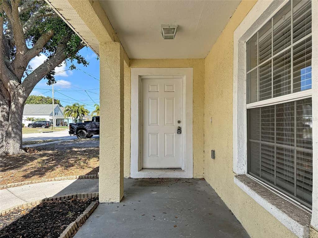 Photo of 1308 Casa Bonita Avenue, Ruskin, FL 33570 (MLS # TB8527613)