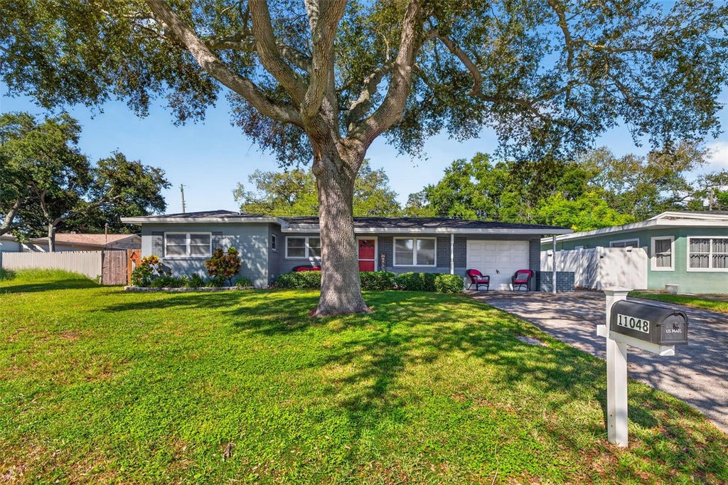 Photo of 11048 116th Street, Seminole, FL 33778 (MLS # TB8551372)