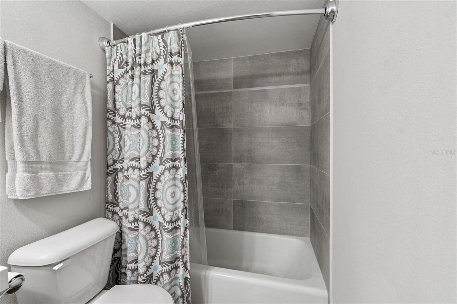 COVE CAY 26-15 VILLAGE I - Residential