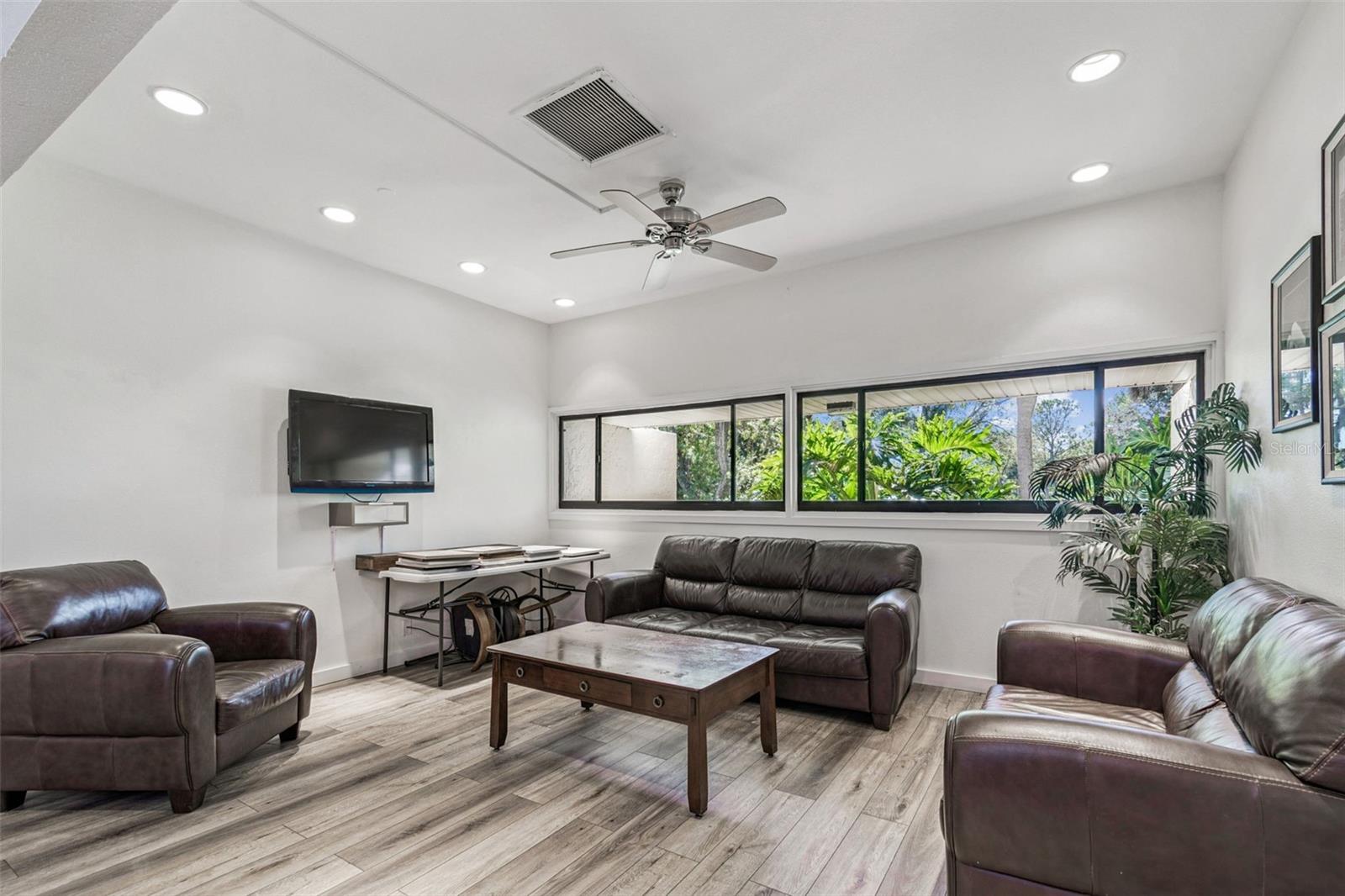 COVE CAY 26-15 VILLAGE I - Residential