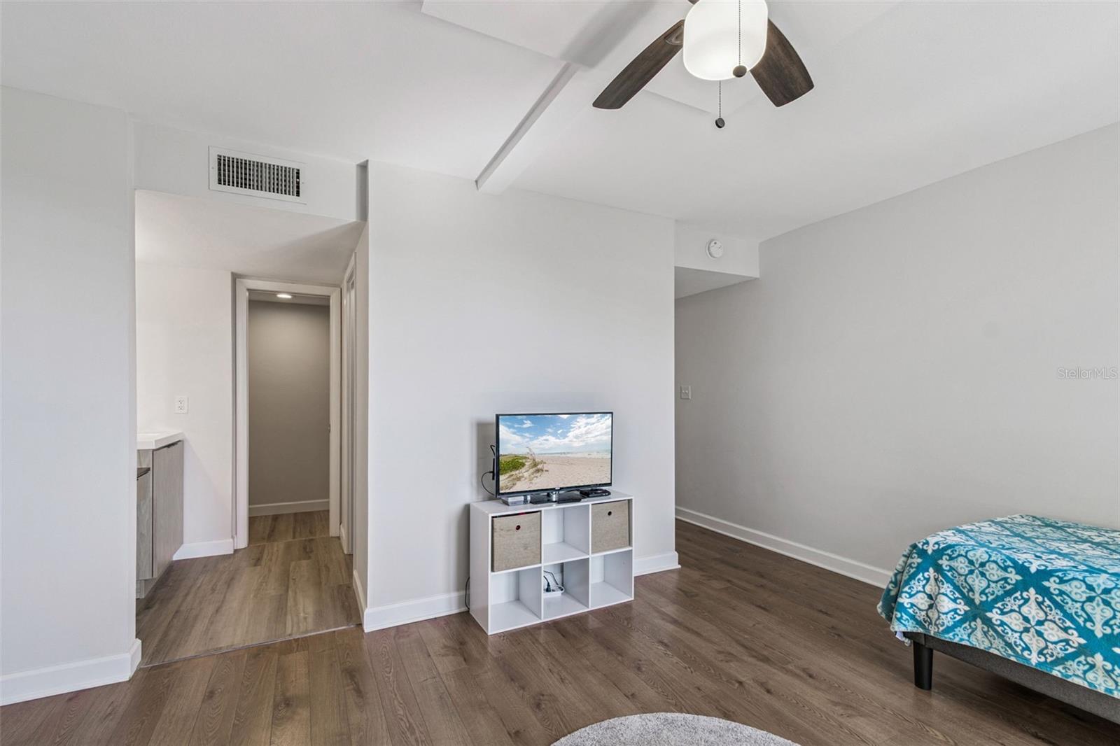 COVE CAY 26-15 VILLAGE I - Residential