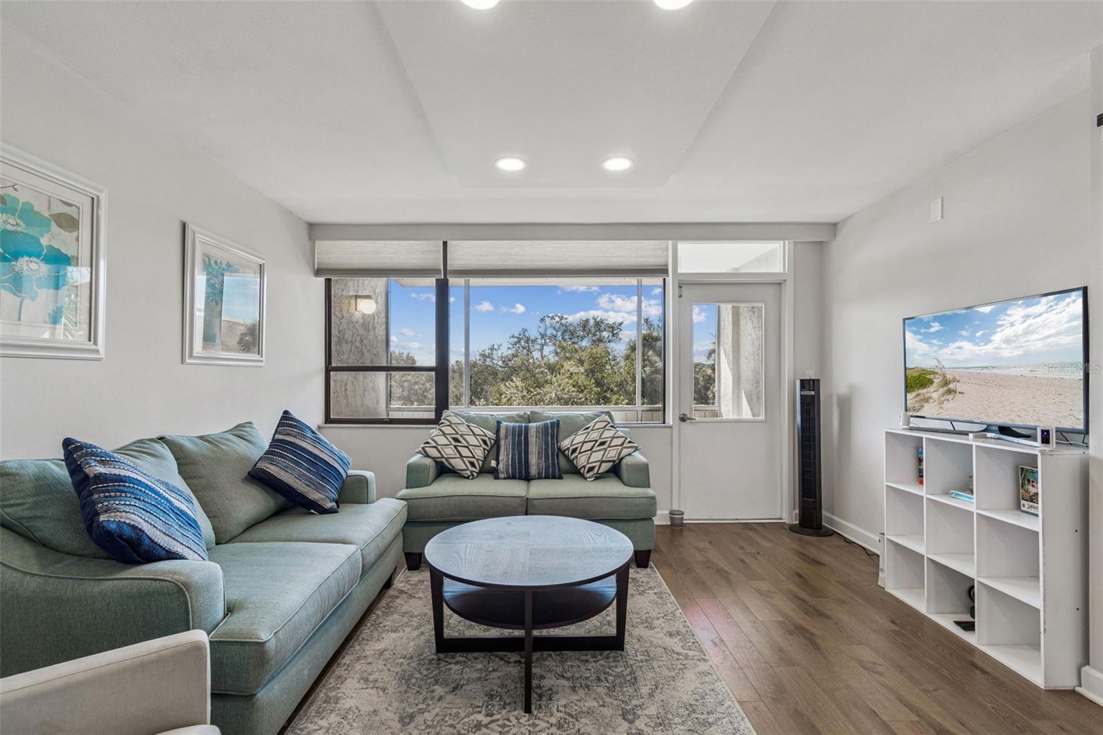 COVE CAY 26-15 VILLAGE I - Residential