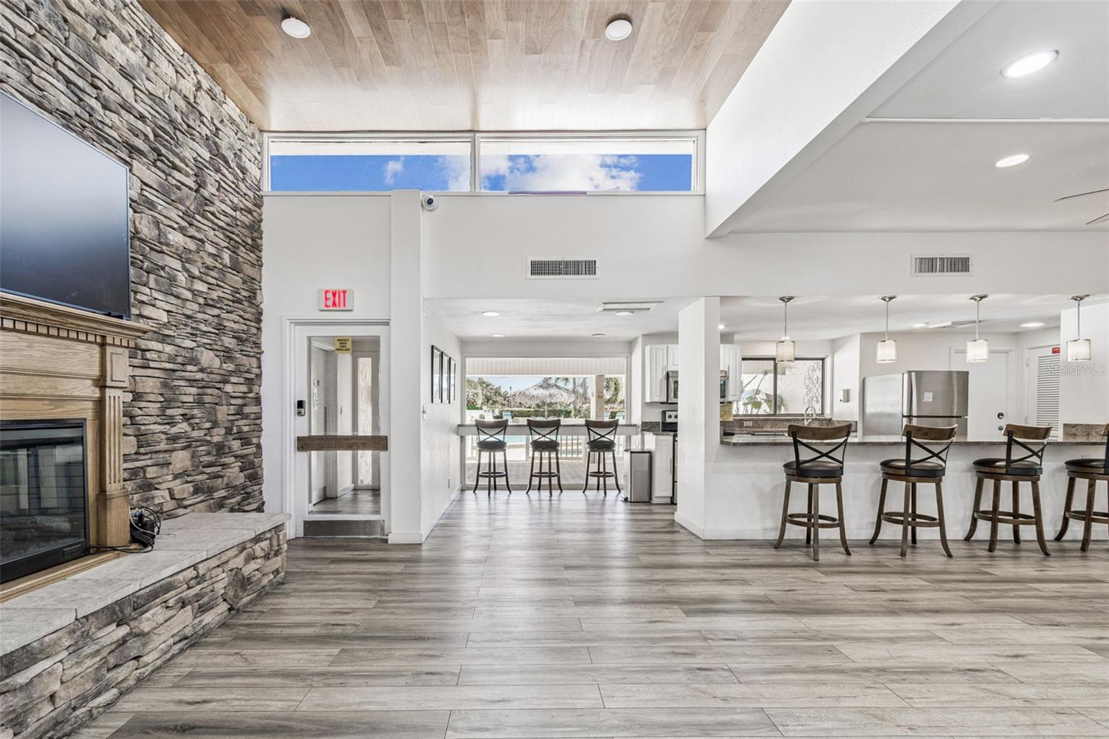 COVE CAY 26-15 VILLAGE I - Residential