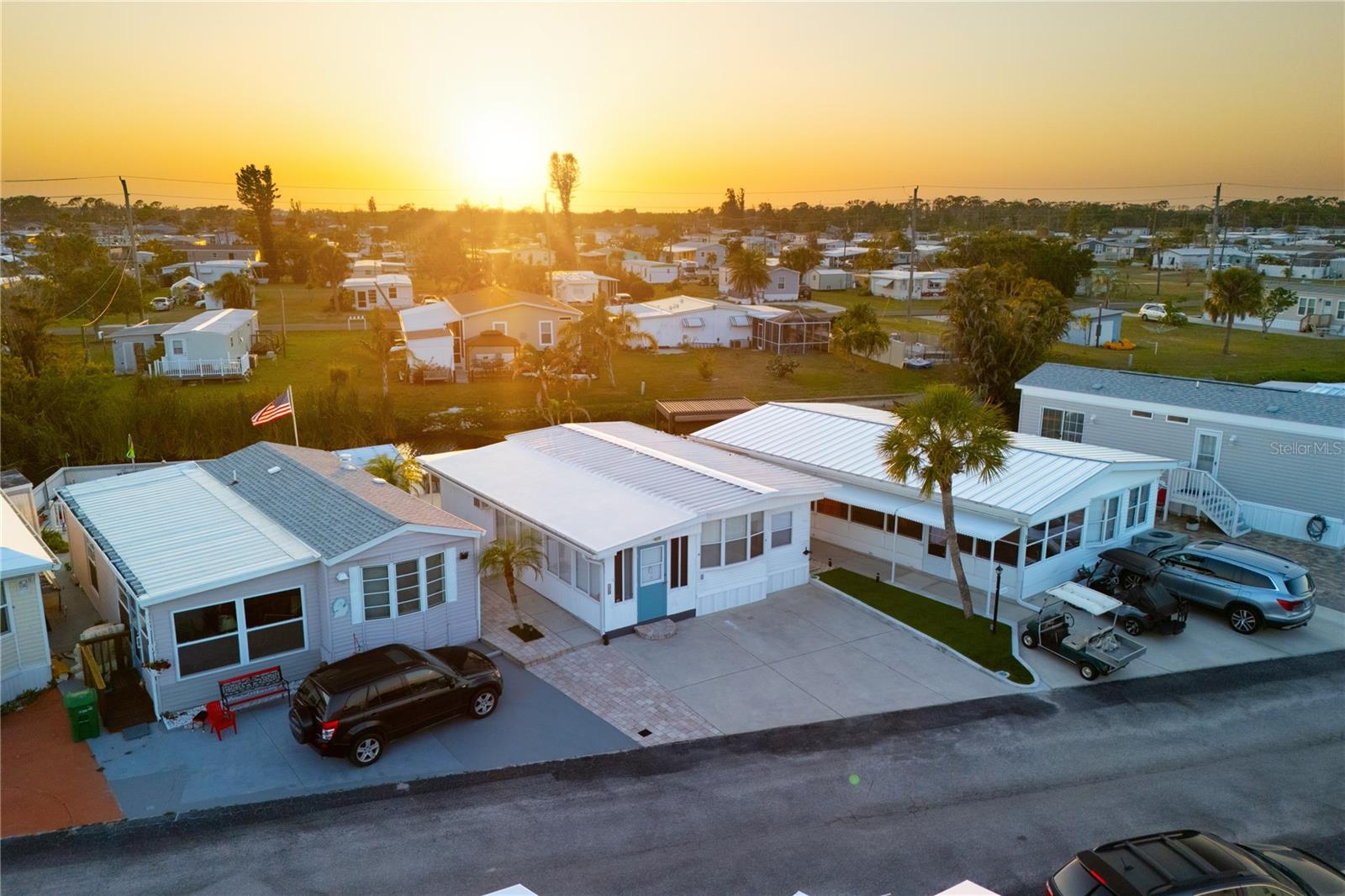 1475 FLAMINGO DRIVE 20