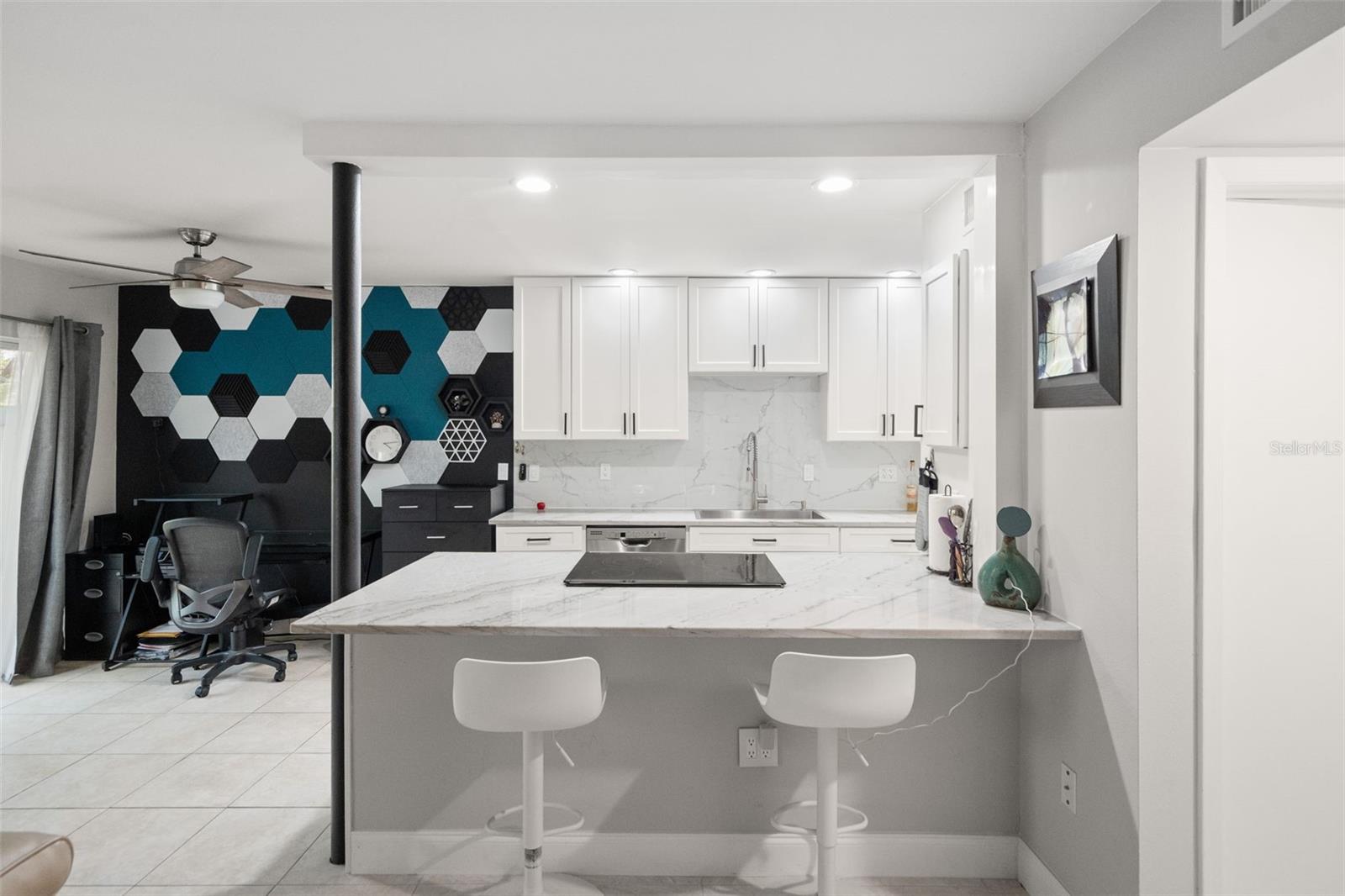 RAINTREE MANOR HOMES CONDOMINIUM - Residential