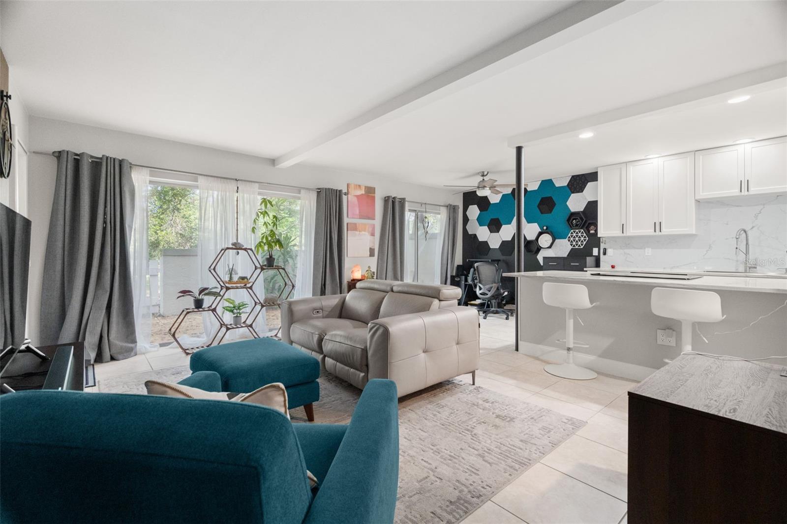 RAINTREE MANOR HOMES CONDOMINIUM - Residential