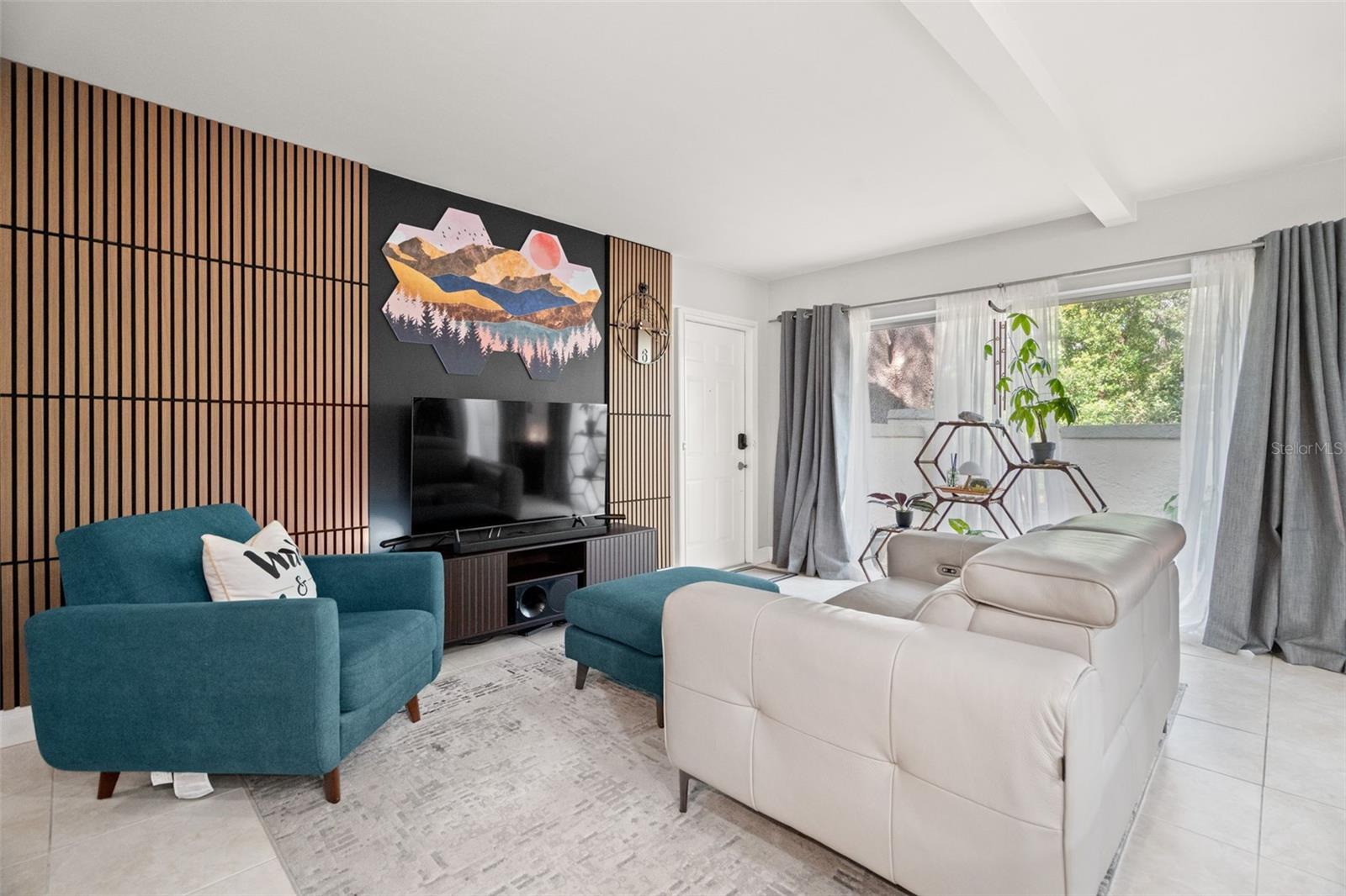 RAINTREE MANOR HOMES CONDOMINIUM - Residential