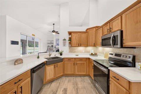 Tiny photo for 9550 County Road 125c, Wildwood, FL 34785 (MLS # G5119427)