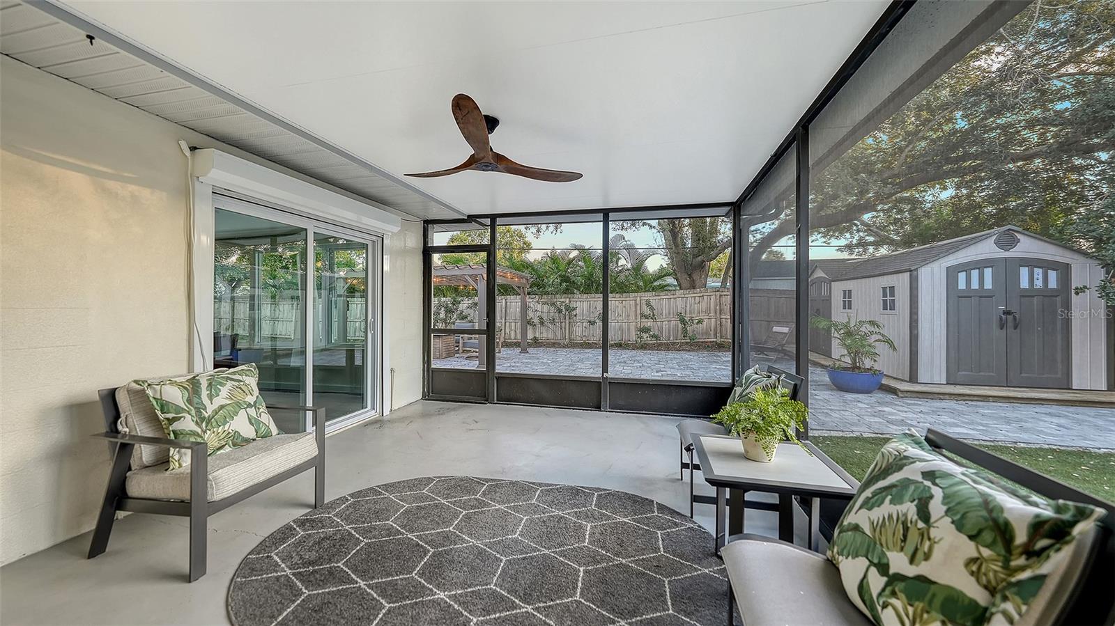 SOUTH GATE - Residential