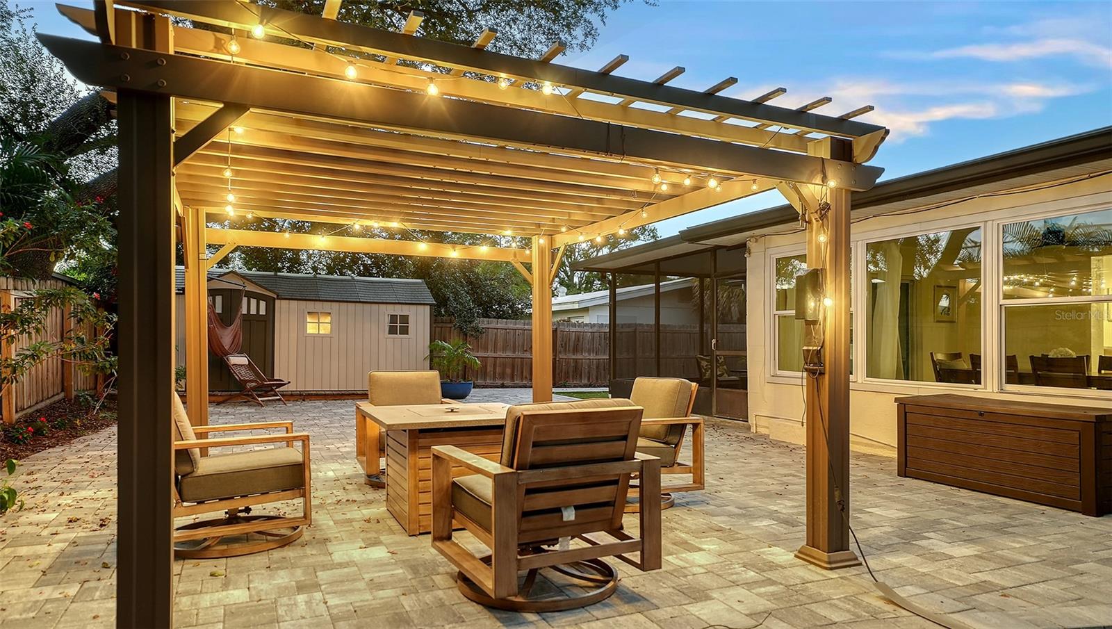 SOUTH GATE - Residential