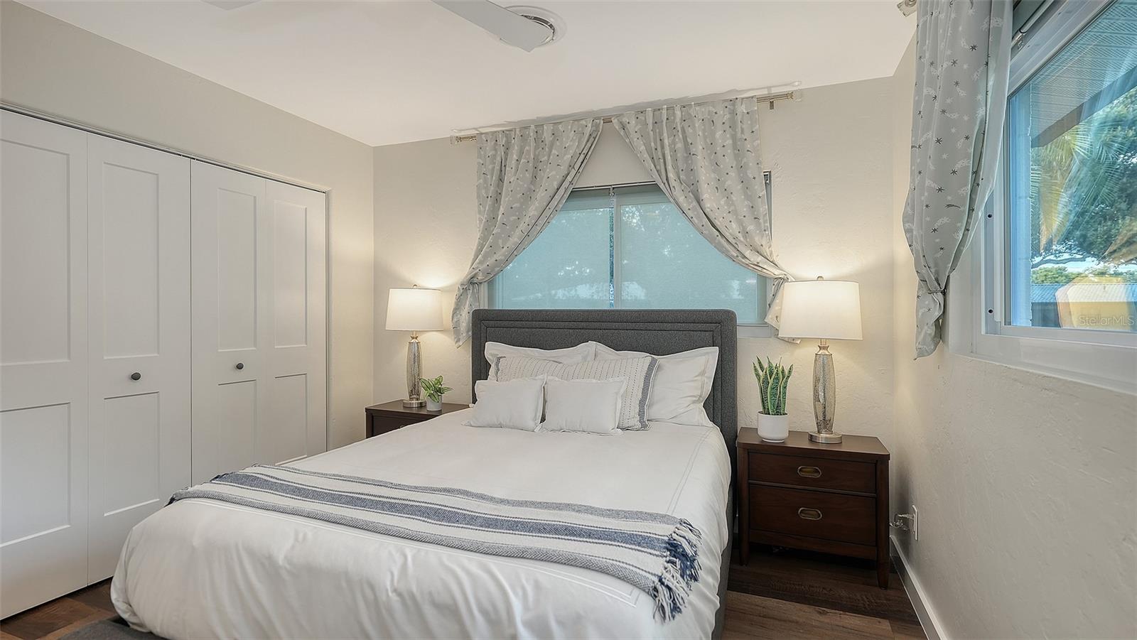 SOUTH GATE - Residential