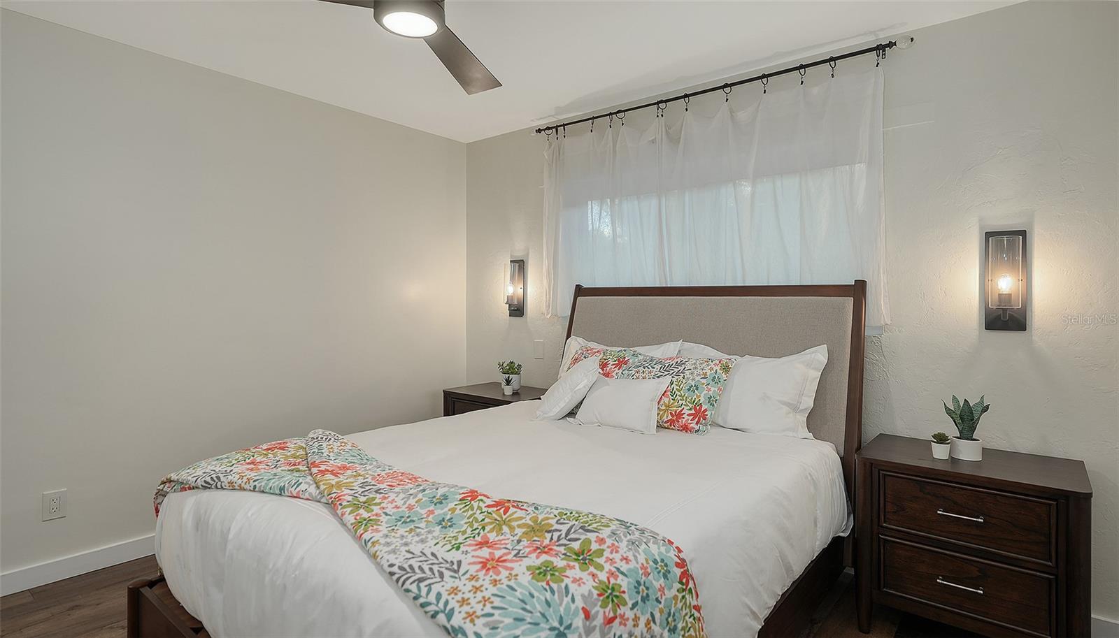 SOUTH GATE - Residential