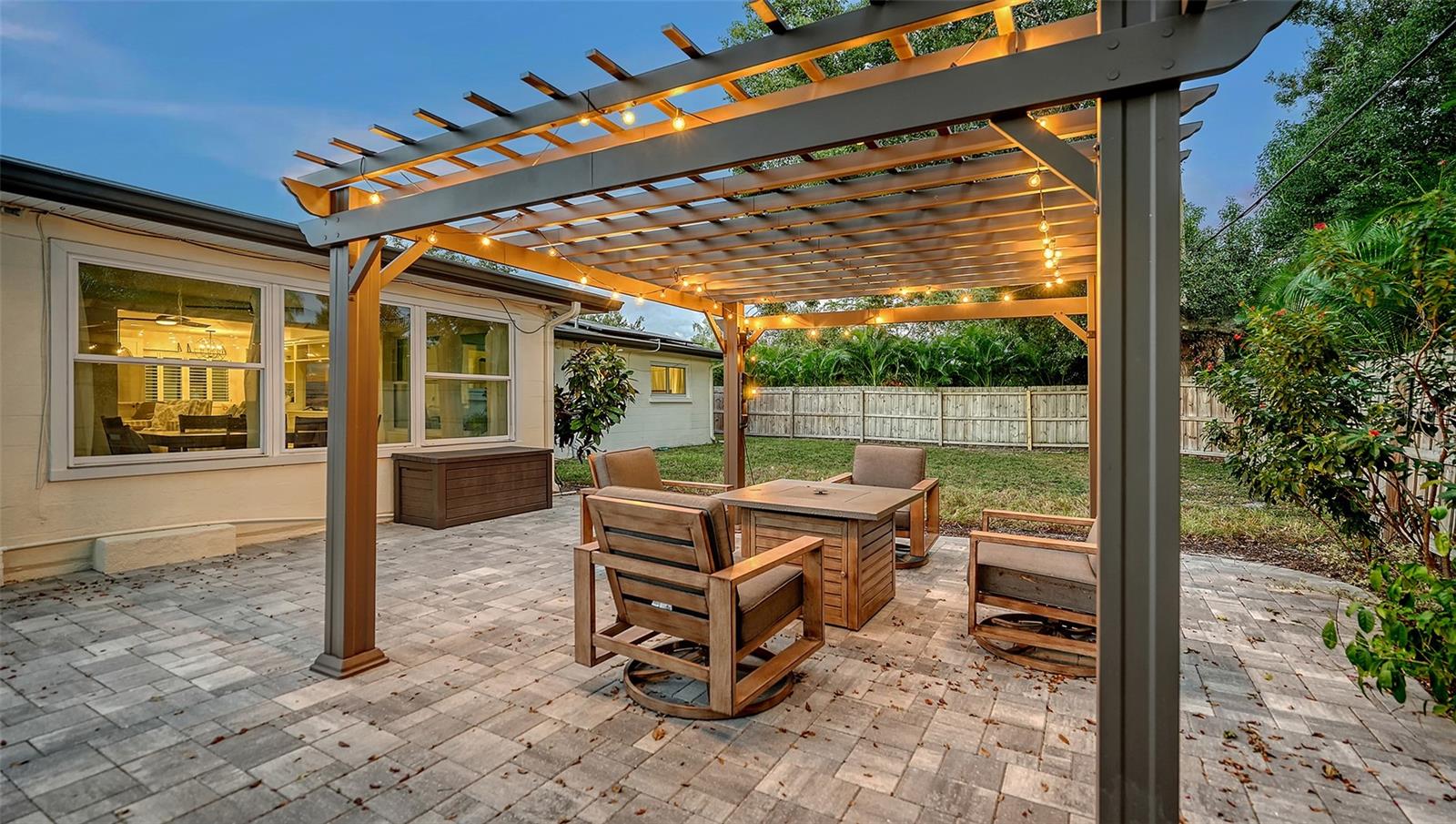 SOUTH GATE - Residential