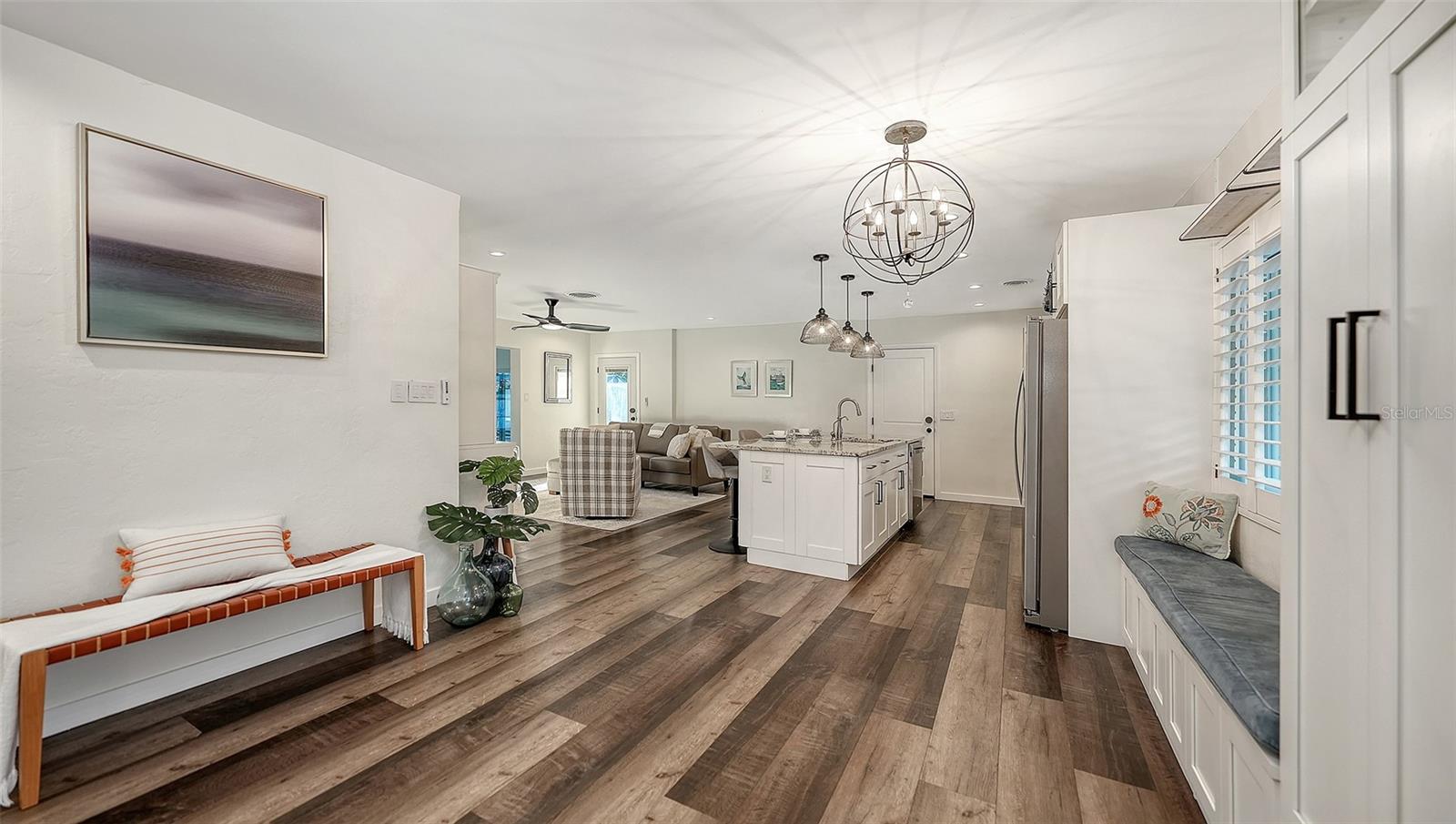 SOUTH GATE - Residential