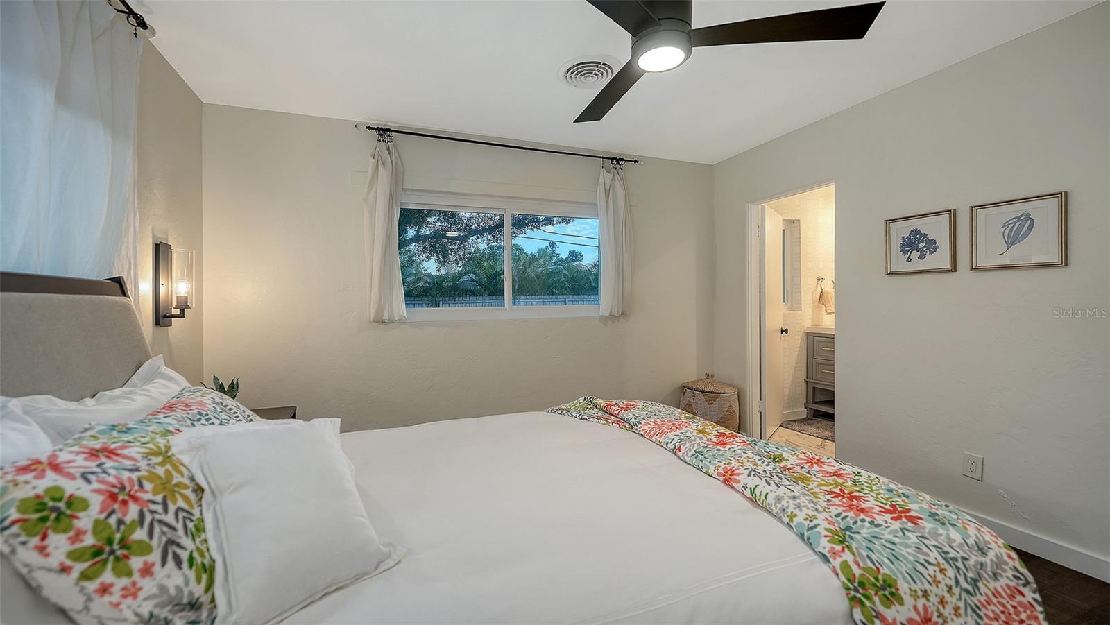 SOUTH GATE - Residential