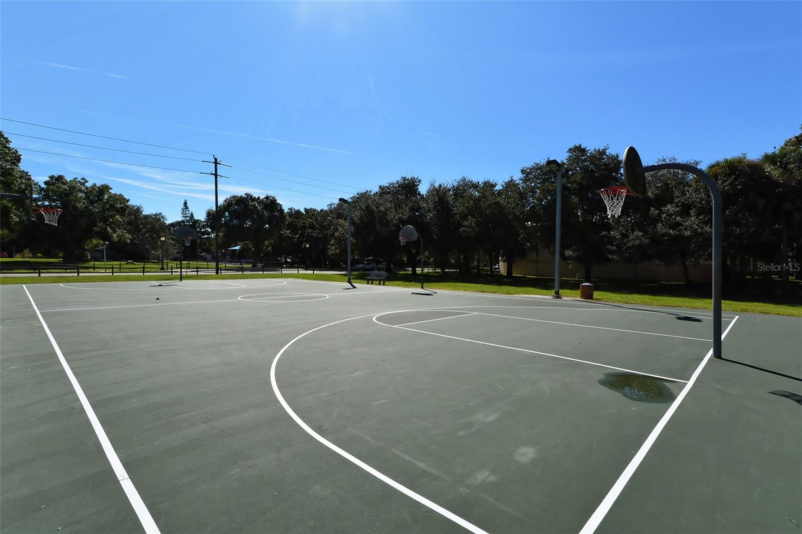 SOUTH GATE - Residential