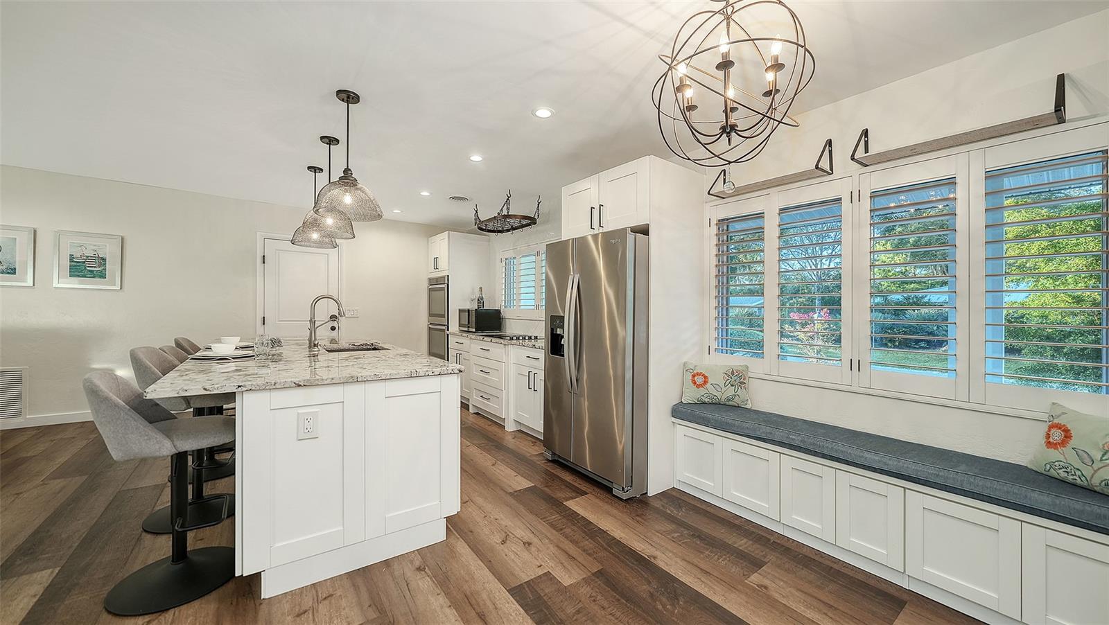 SOUTH GATE - Residential