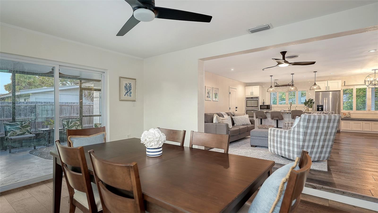 SOUTH GATE - Residential