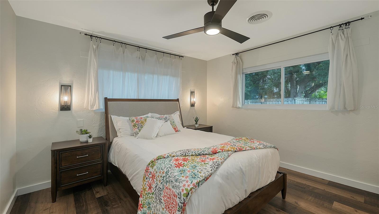 SOUTH GATE - Residential