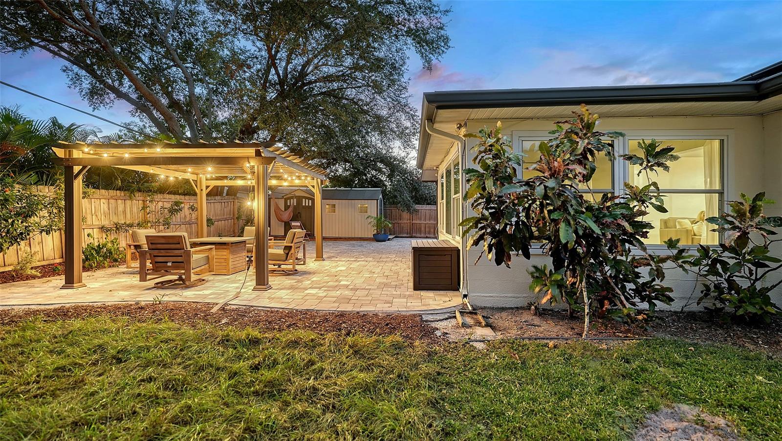 SOUTH GATE - Residential