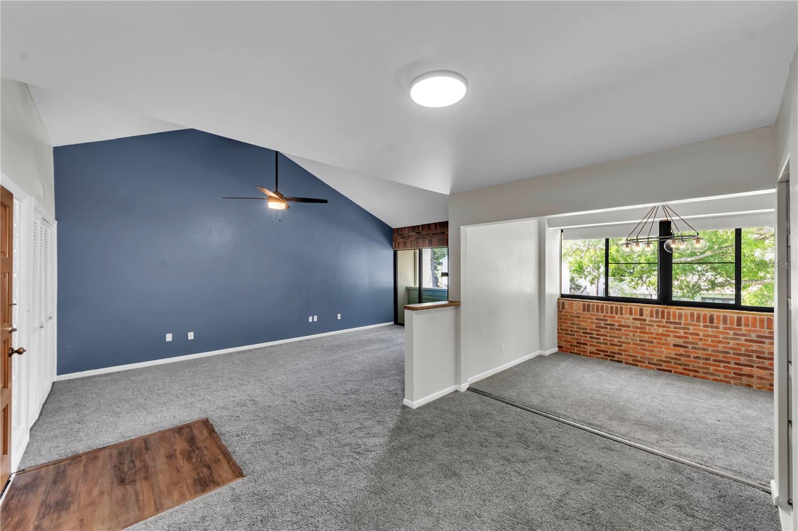 CARROLLWOOD VILLAGE PINE LAKE - Residential