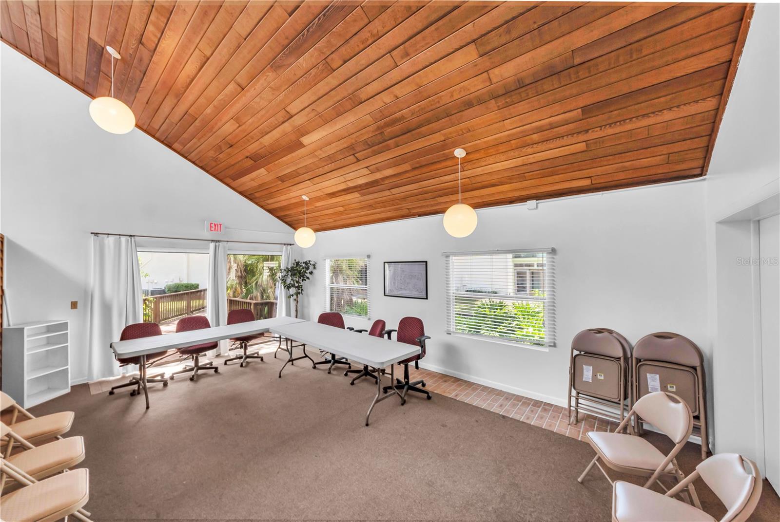 CARROLLWOOD VILLAGE PINE LAKE - Residential