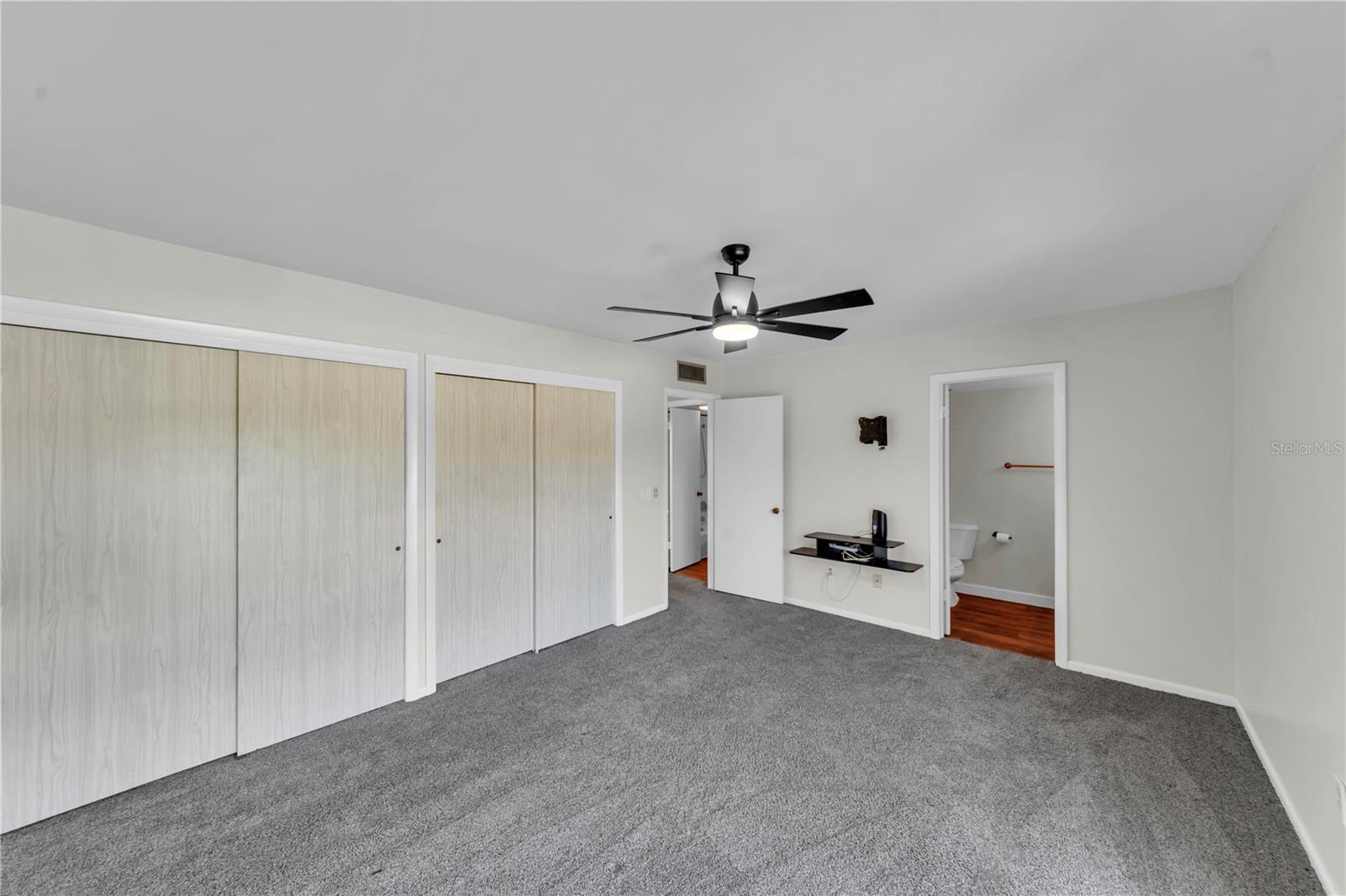 CARROLLWOOD VILLAGE PINE LAKE - Residential