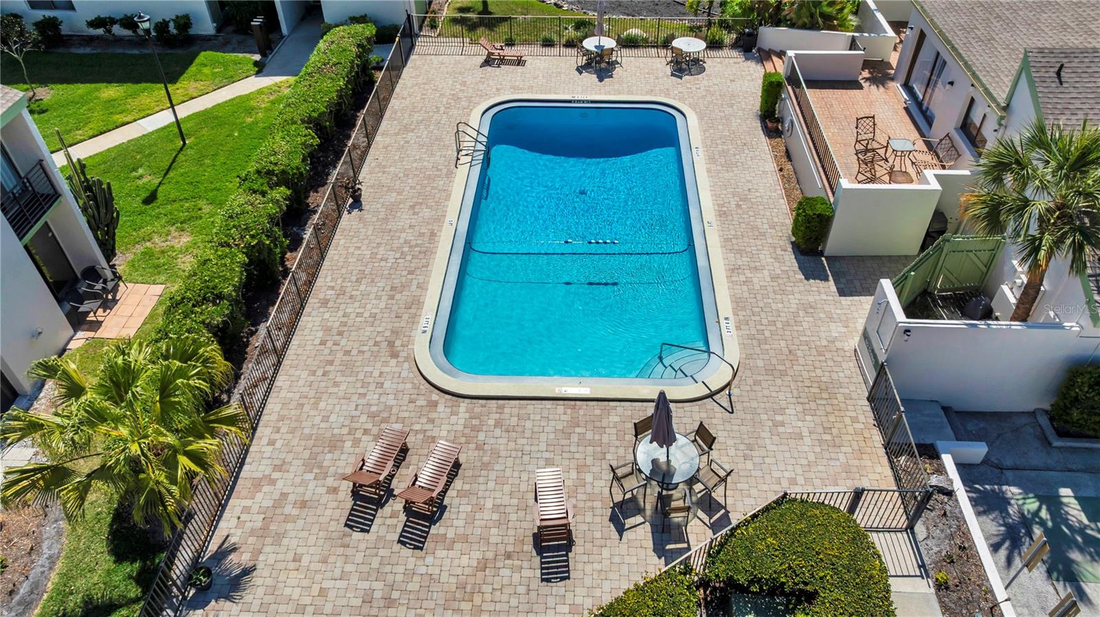 CARROLLWOOD VILLAGE PINE LAKE - Residential