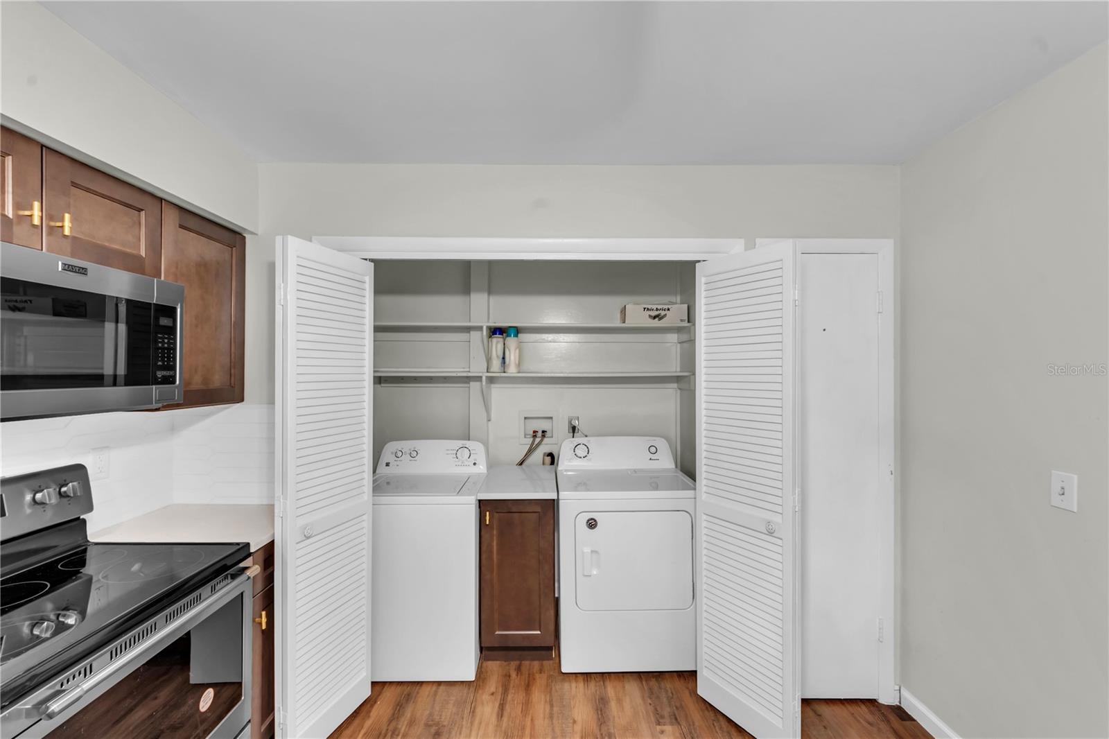 CARROLLWOOD VILLAGE PINE LAKE - Residential