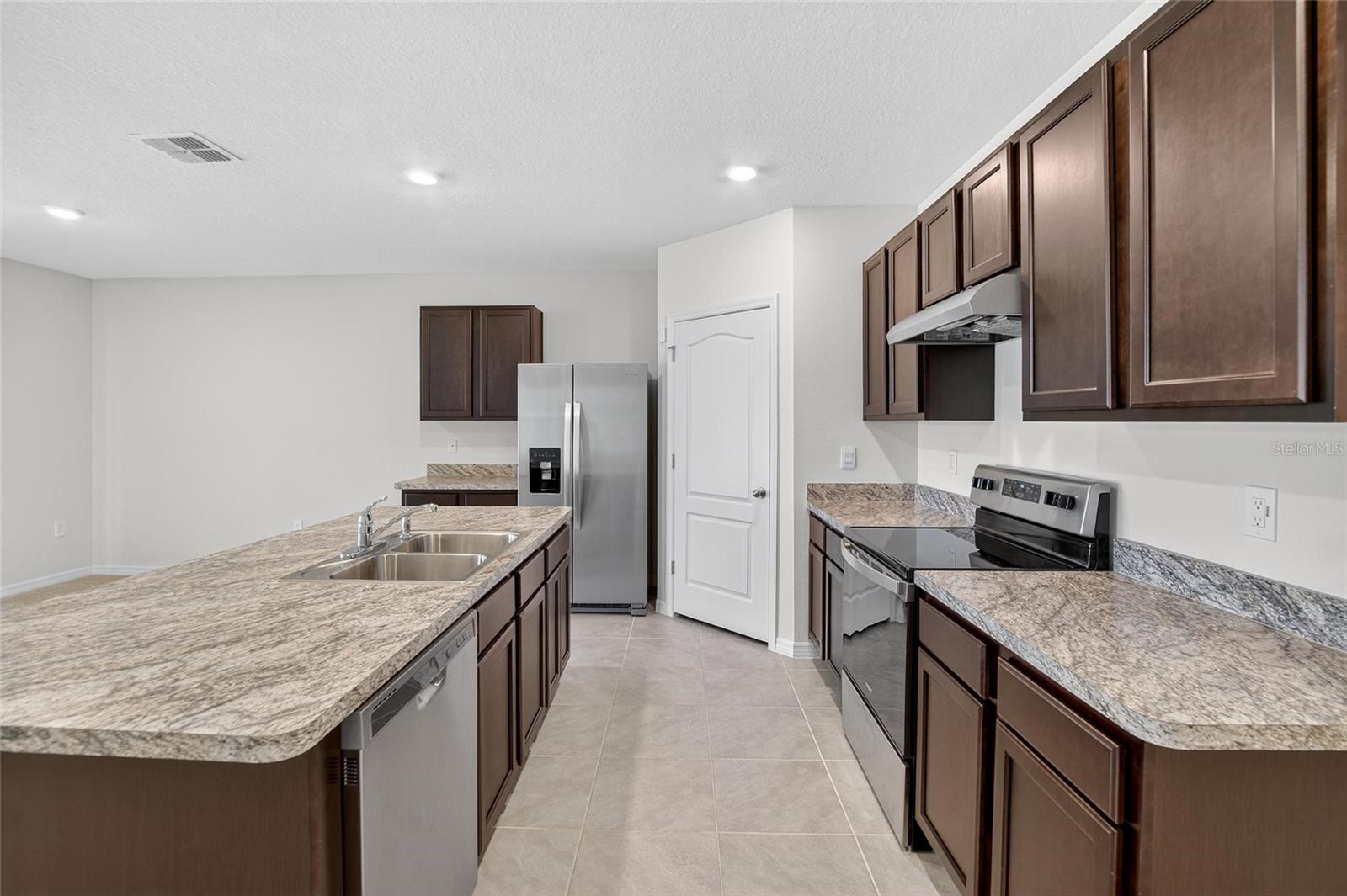 SQUIRES GROVE PH 2 - Residential