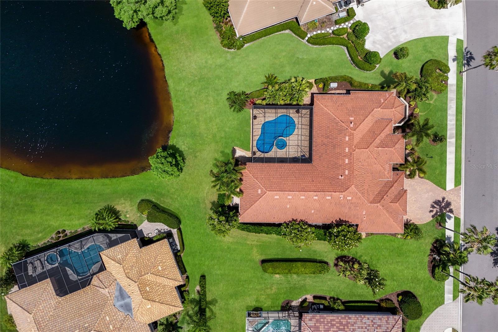 7207 ASHLAND GLEN